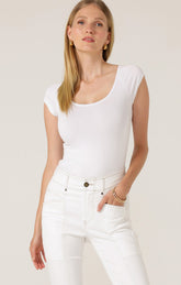 Tops Multi Occasion CAP SLEEVE TOP IN WHITE