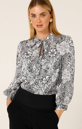 Tops FLORENTINE BLOUSE IN BLACK WHITE FLORAL