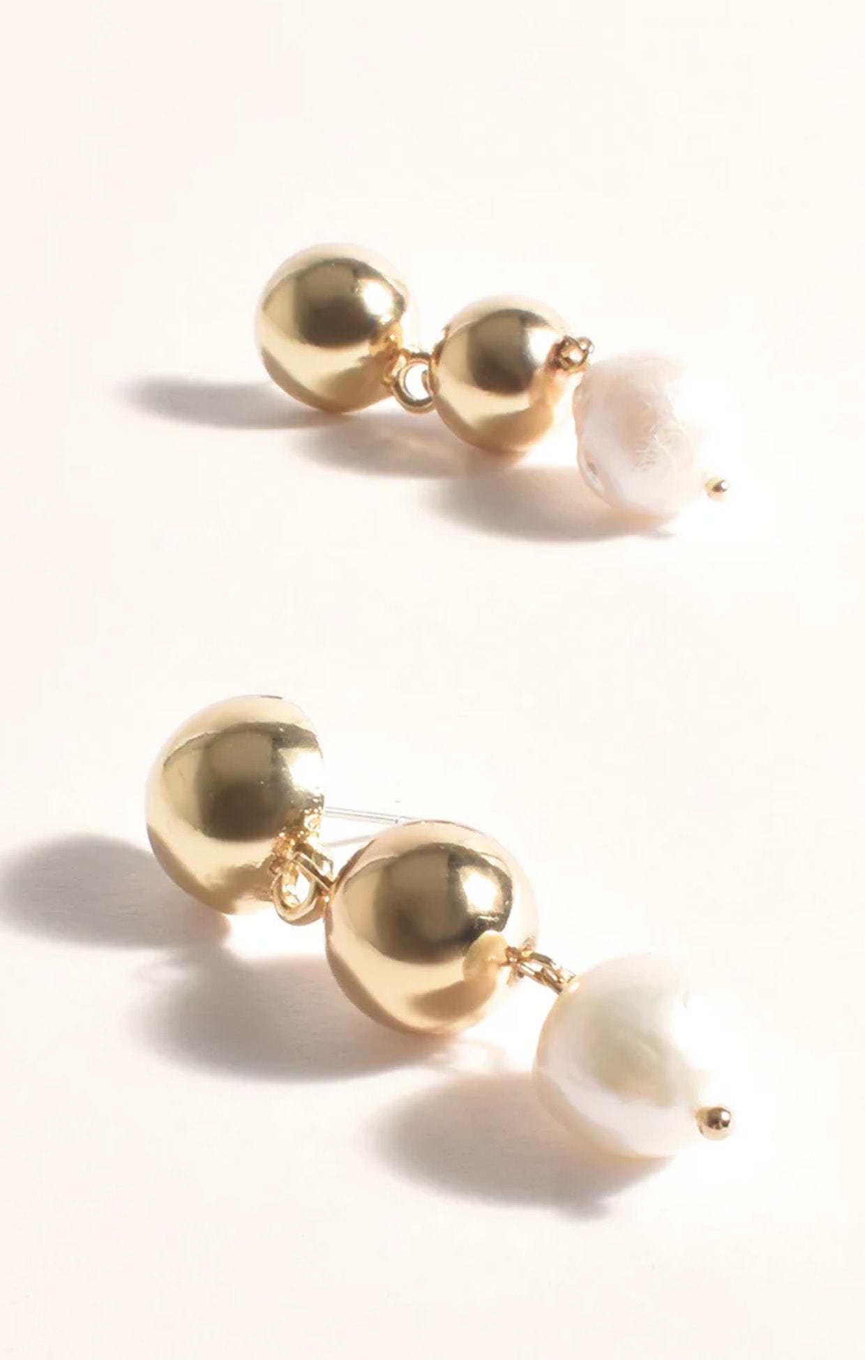 Earrings OS / GOLD PEARL DROP METAL BALL EARRING IN GOLD