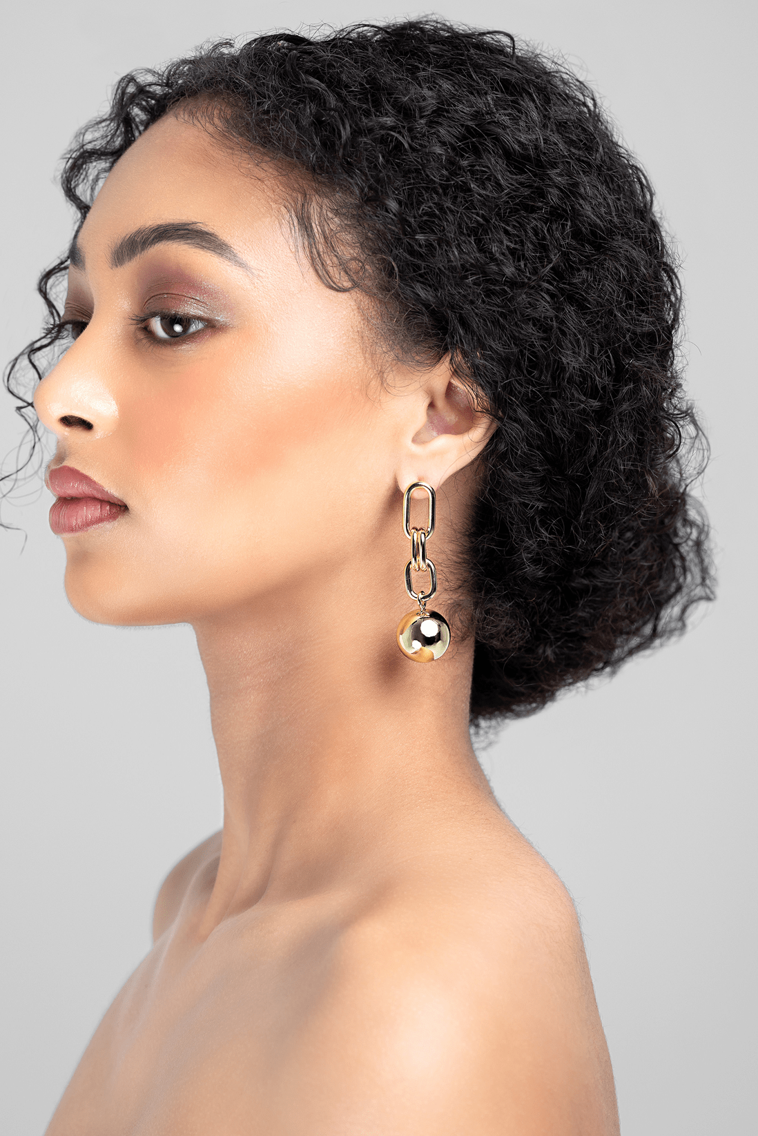 Earrings OS / GOLD PIA EARRING IN GOLD